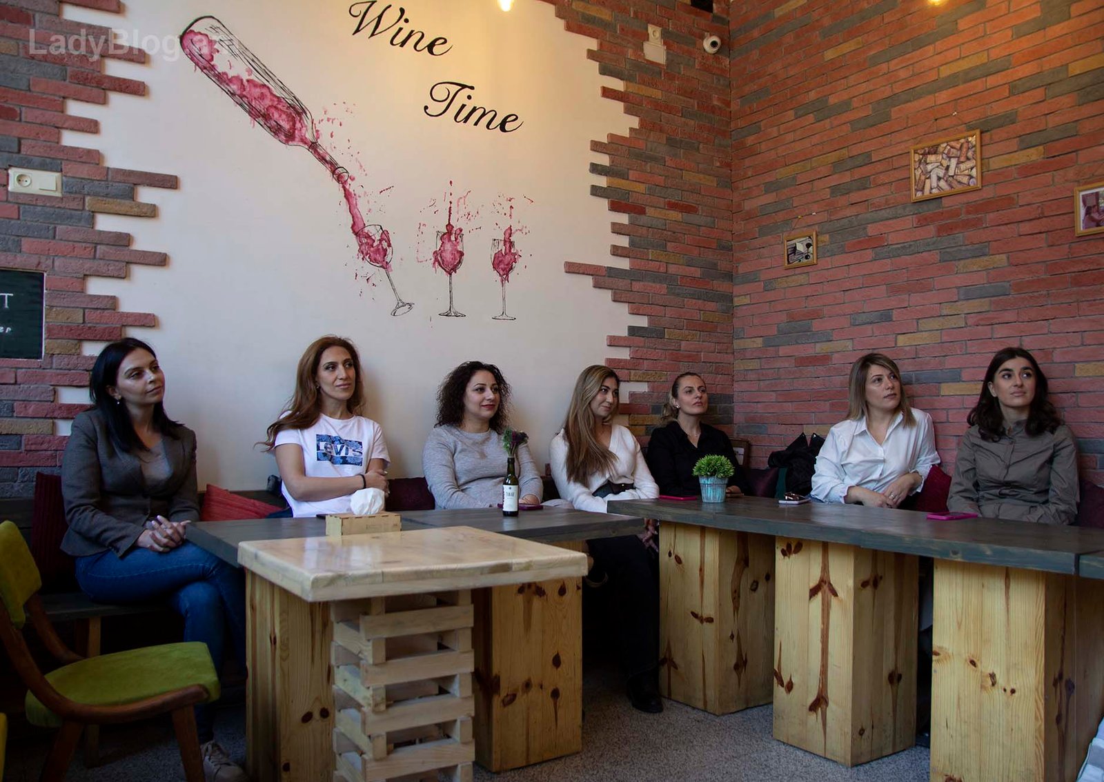 Djvarutyunnery hnaravorutyun, wine time