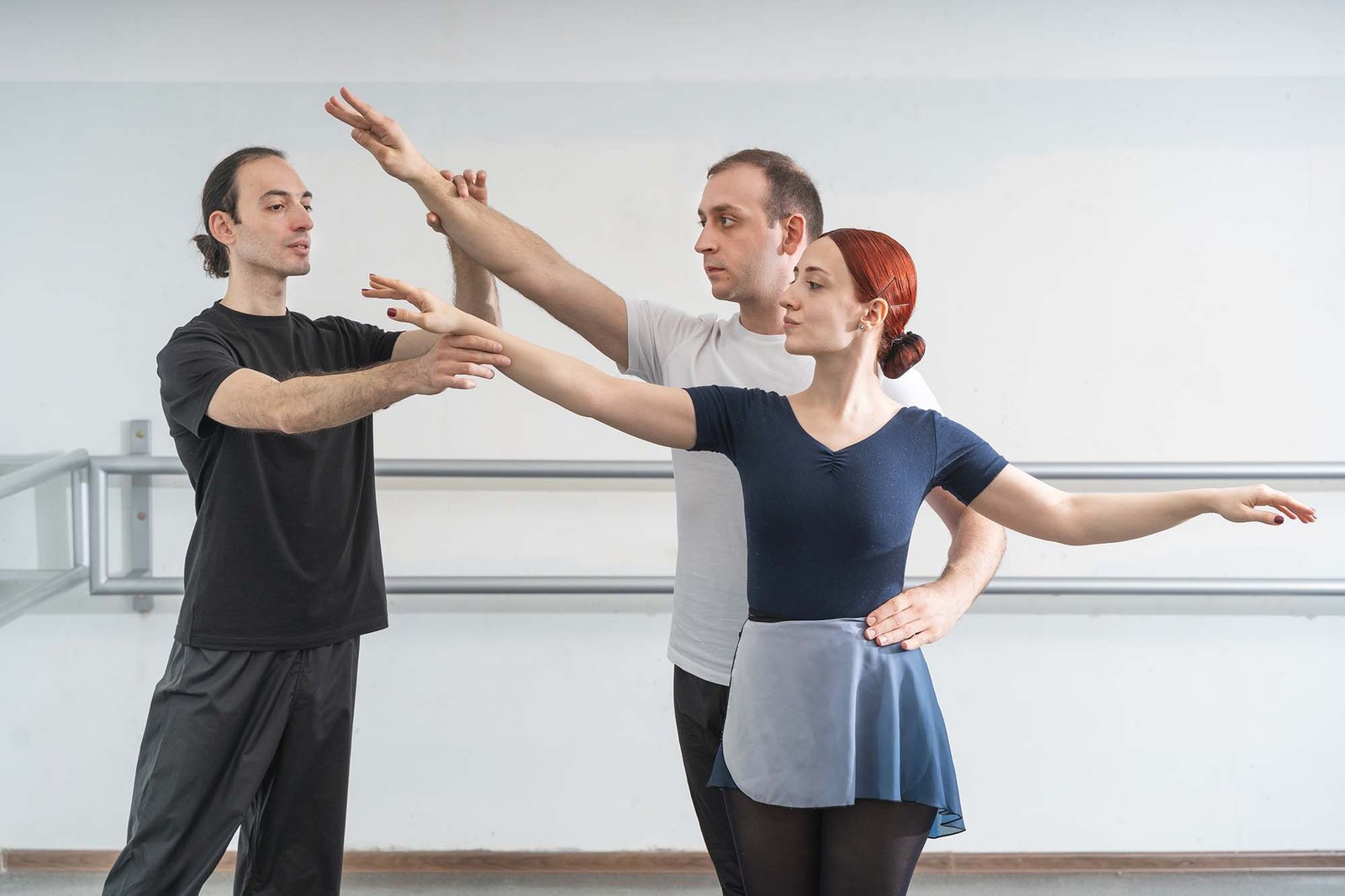 Ահարոն Պետրոսյան, Roots Classic Dance Studio, Պարահունչ