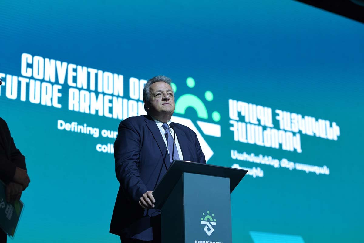The Future Armenian, Ապագա Հայկական, Նուբար Աֆեյան