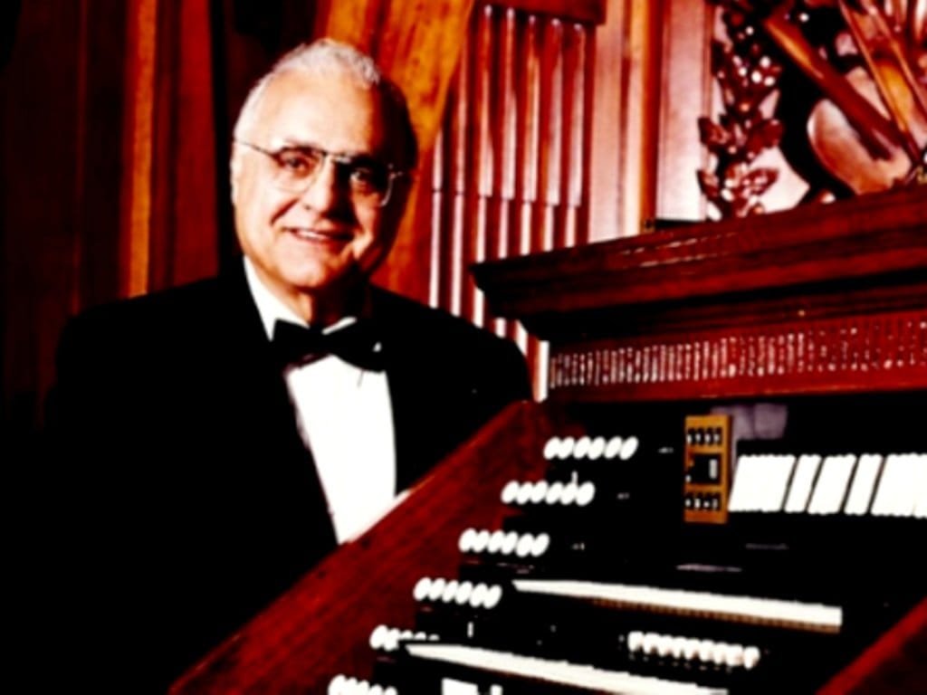 Պերճ Ժամկոչյան, երգեհոնահար