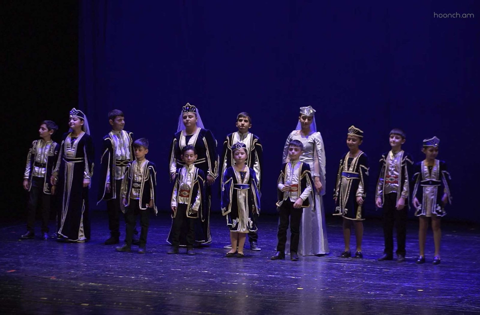 «Մեր պապեր», Ջիվանու անվան աշուղական դպրոցի սաները