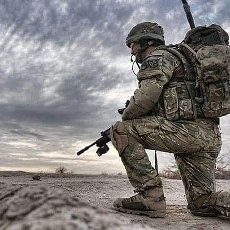 Զինվորի Կողքին Բարեգործական Հիմնադրամի և առցանց խանութի մասին