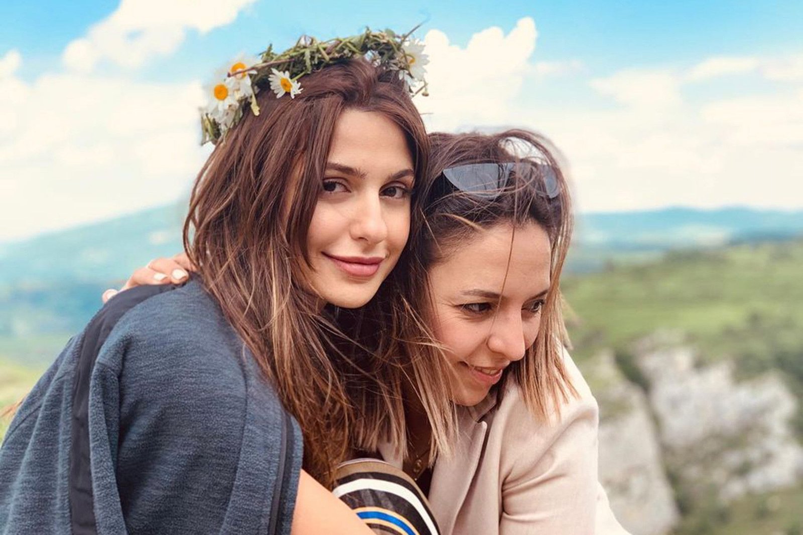 «Երկուսիս ամուսիններն էլ Արցախում են». Սիրուշո