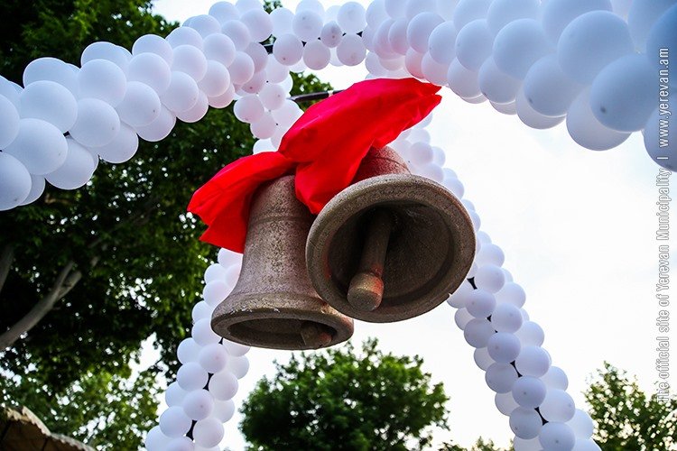 Քաղաքապետը շնորհավորել է շրջանավարտներին