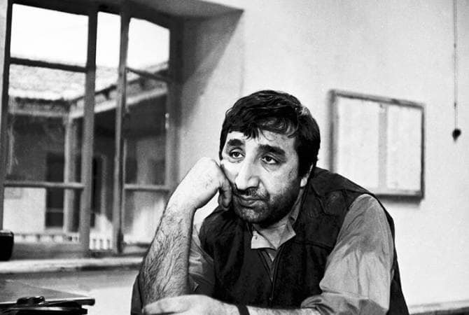 Իմ մանկության երազանքը մնաց փակ դռան հետևում… Մհեր Մկրտչյան