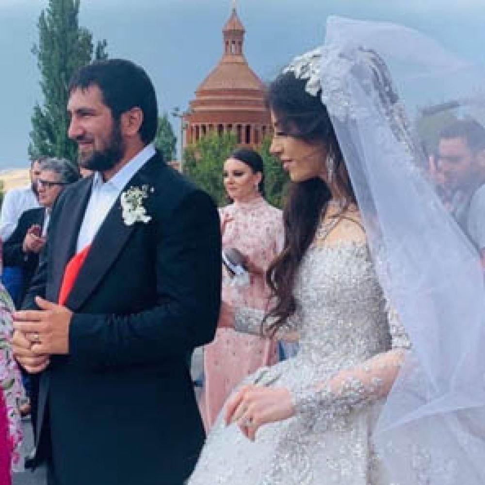 Գագիկ Ծառուկյանի դստեր  և Խաչատուր Սուքիասյանի որդու պսակադրությունը