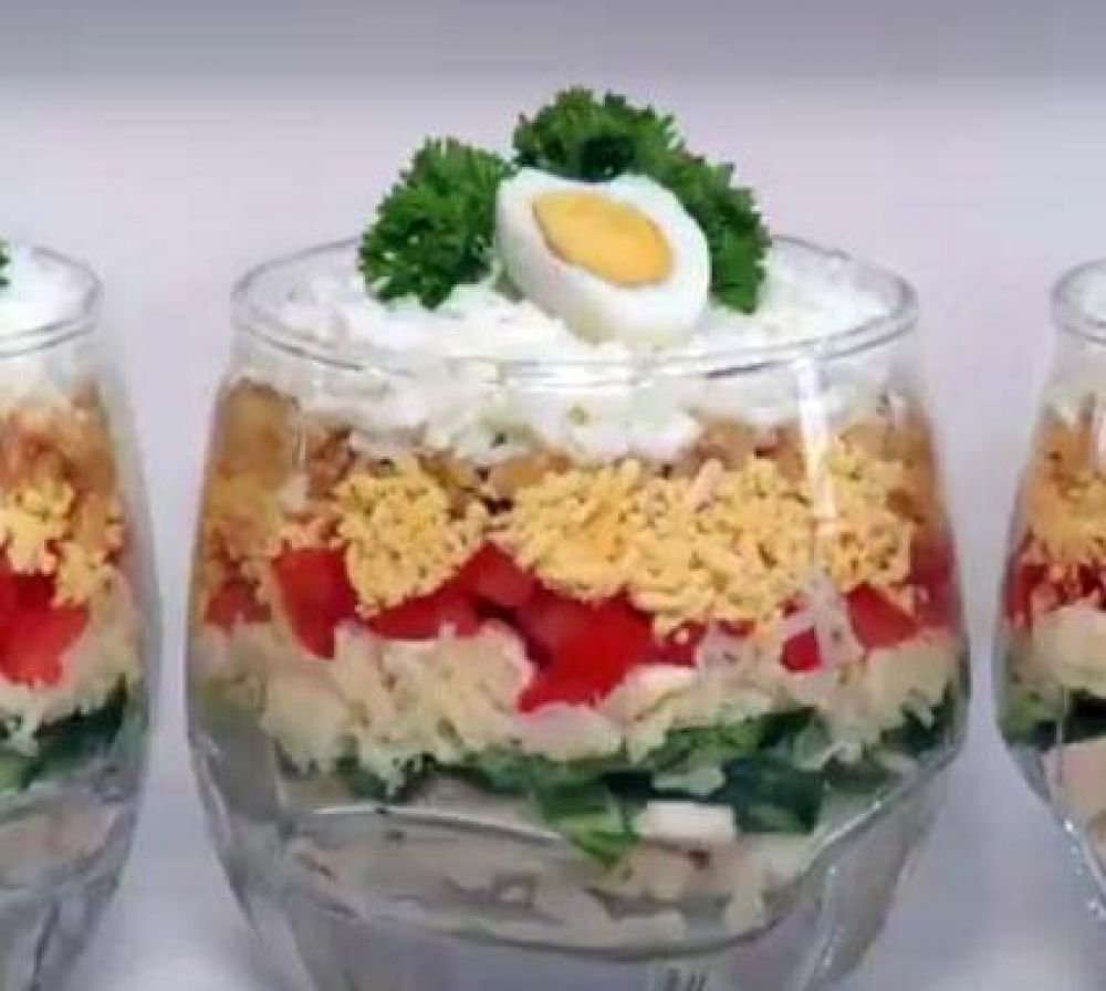 Հավով շերտավոր աղցան