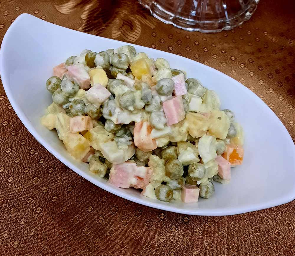 Մայրաքաղաքային աղցան՝ բժշկական երշիկով