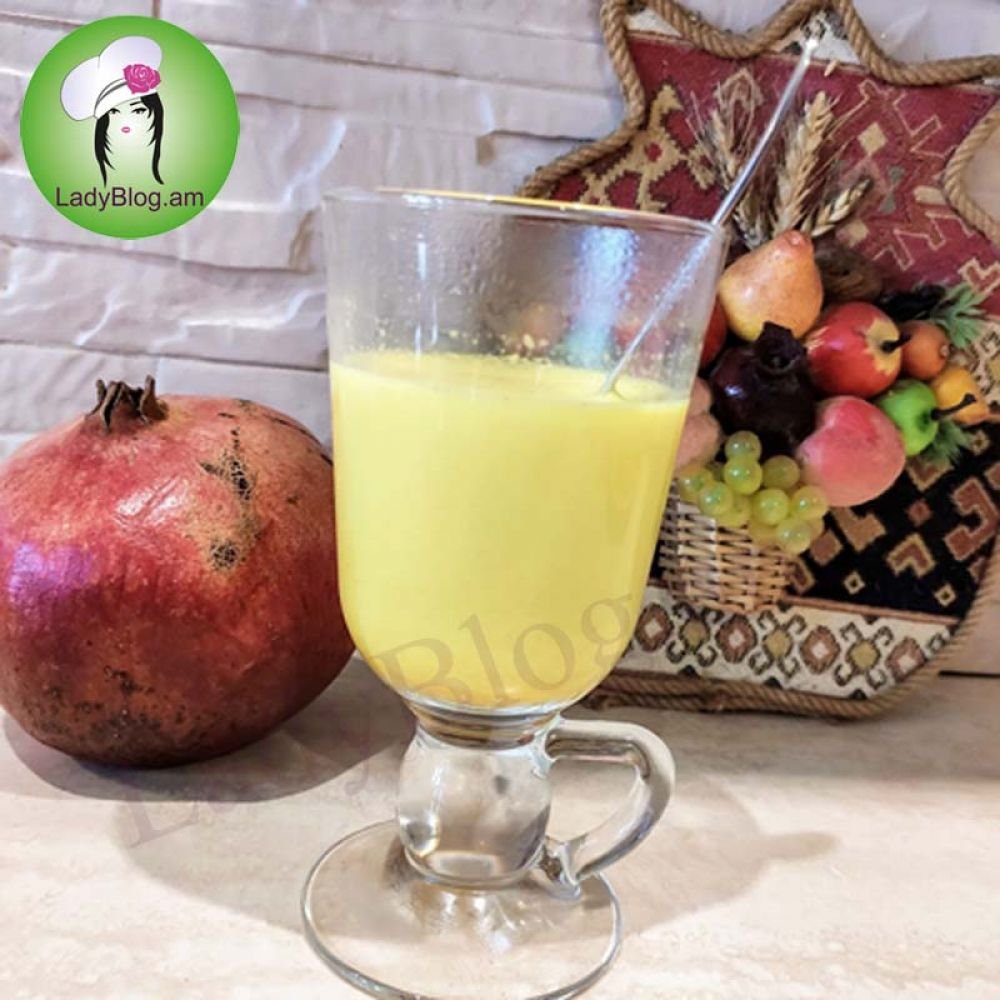 Ոսկյա ըմպելիք` կաթ, քրքում, մեղր