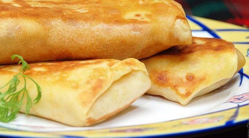 Բլինչիկներ հավի մսով